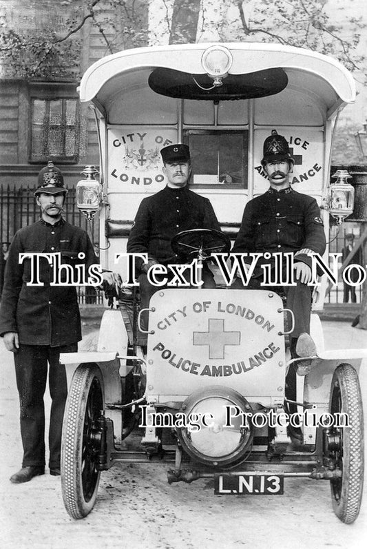 LO 830 - City Of London Police Ambulance