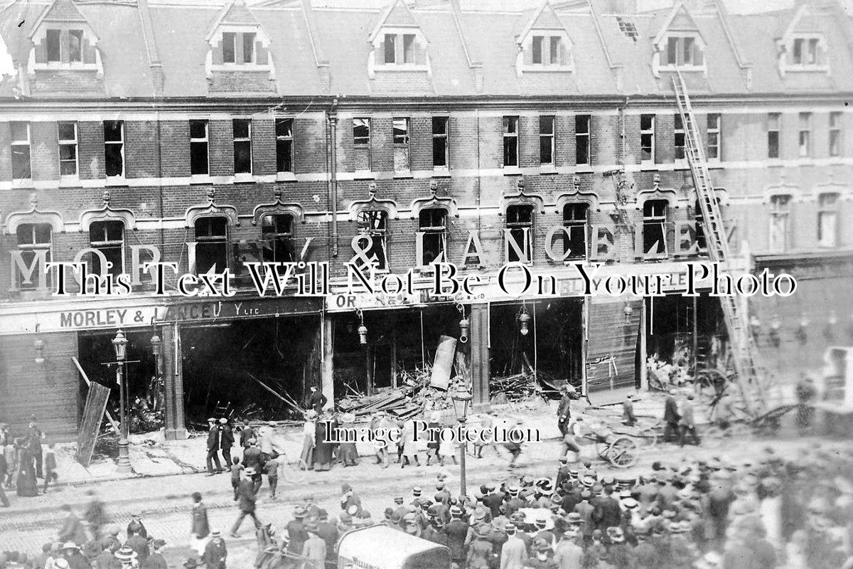 LO 833 - Fire Disaster, Brixton Road, Stockwell, London c1910