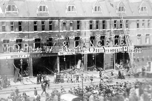 LO 833 - Fire Disaster, Brixton Road, Stockwell, London c1910