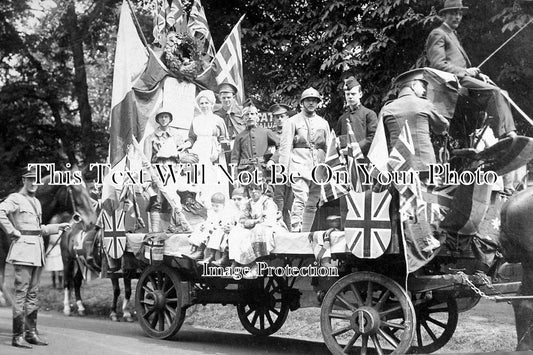 LO 999 - Edith Cavell On Patriotic Float, Clapham, London 1919