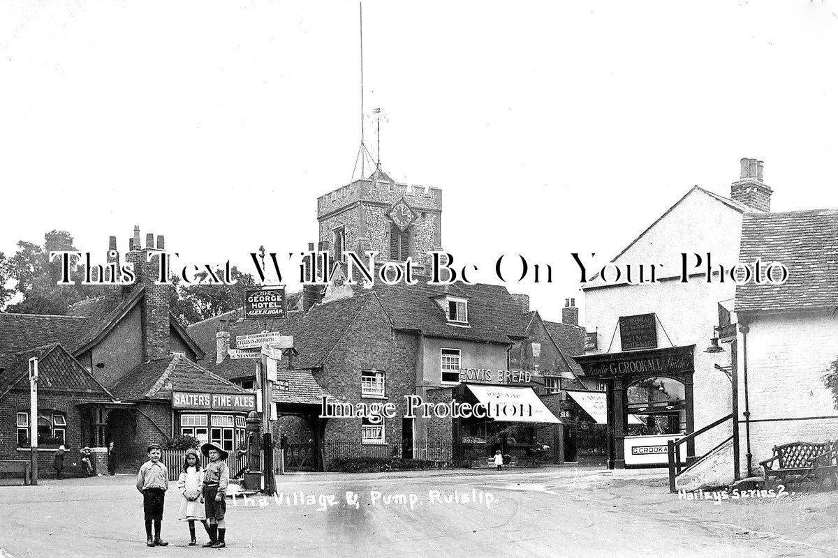 MI 1075 - Ruislip Village & Pump, Middlesex c1919