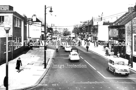 MI 1477 - London Road, Hounslow, Middlesex