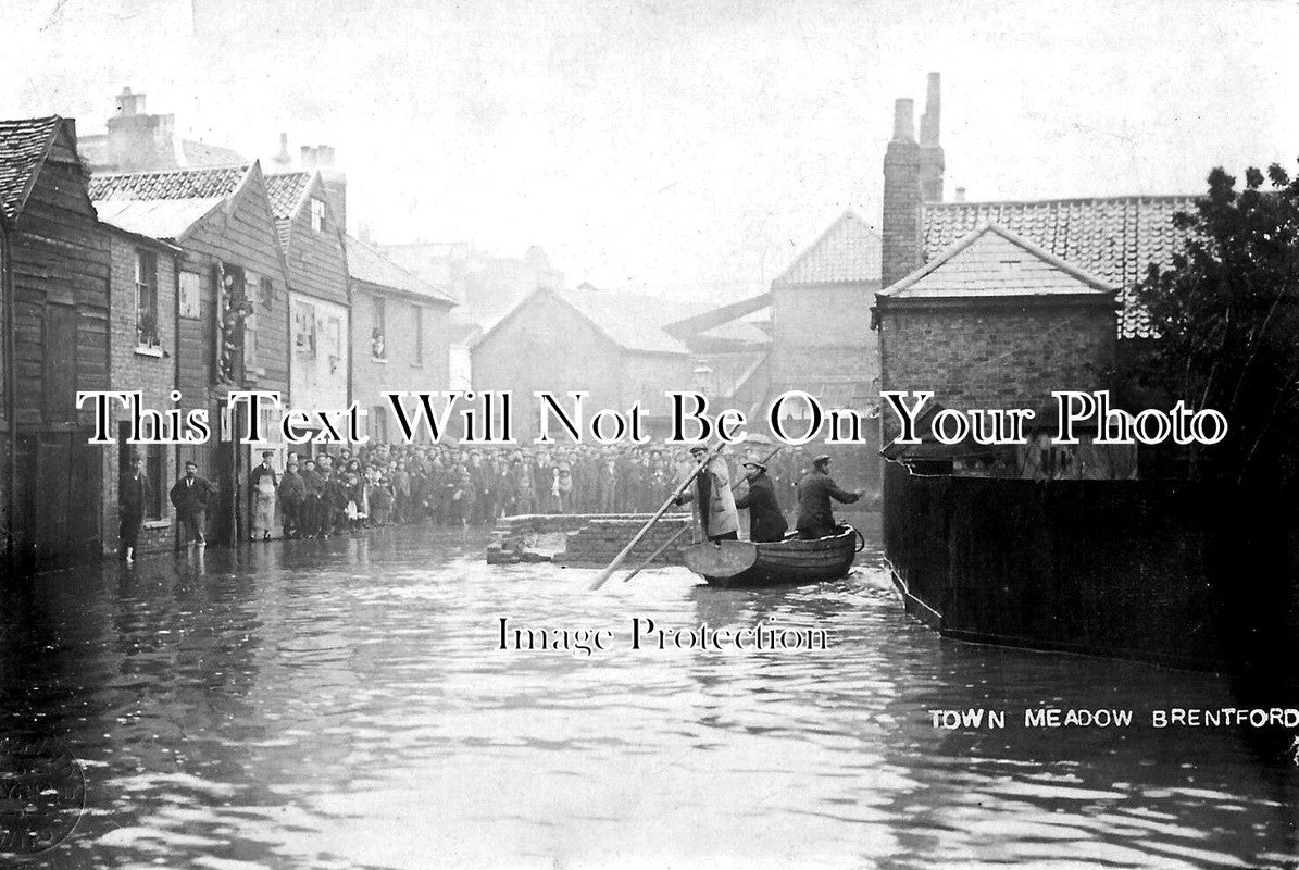 MI 1609 - Floods In Town Meadow, Brentford, Hounslow, Middlesex