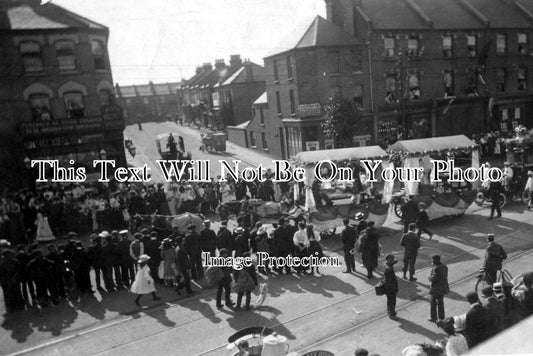 MI 172 - North Finchley Carnival, Middlesex