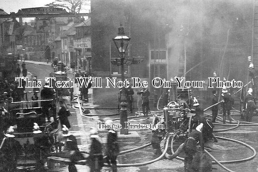 MI 1723 - The Great Fire At The Old Red Lion, Hampton, Middlesex c1908