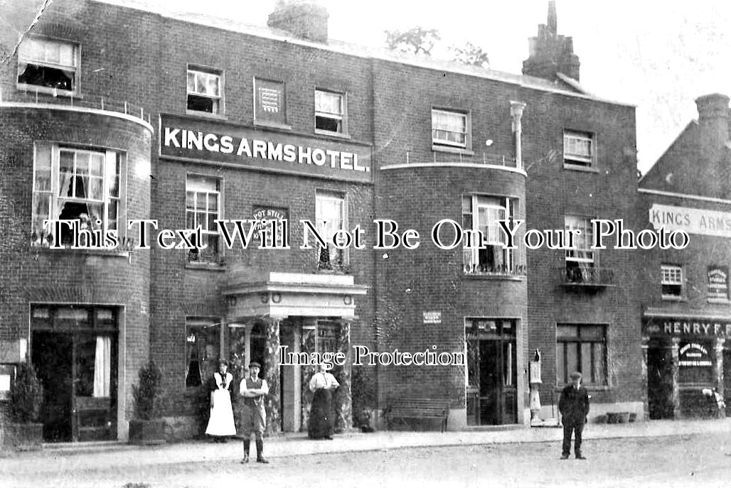 MI 1836 - The Kings Arms Hotel, Hampton Court, Middlesex c1908