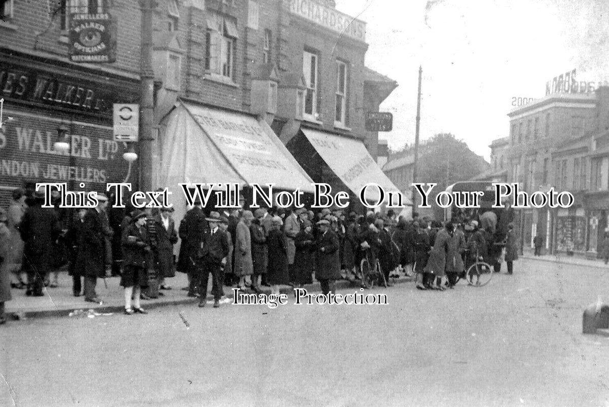 MI 1878 - Strike Day, Lampton Road & Bell Corner, Hounslow, Middlesex 1926