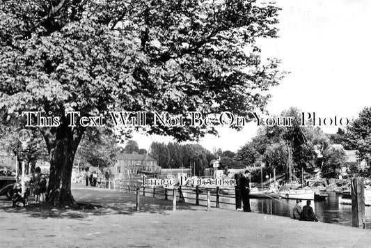 MI 1930 - The Embankment, Twickenham, Middlesex