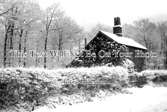 MI 1943 - Keepers Cottage, Winchmore Hill Woods, Bourne Hill, Enfield