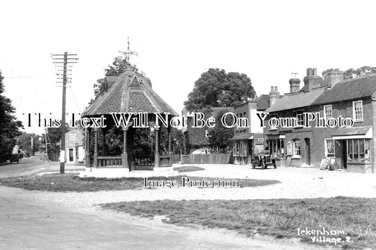 MI 2051 - The Fox & Geese Pub, Post Office, Ickenham, Middlesex, London