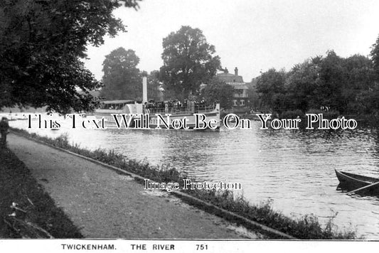 MI 2076 - The River, Twickenham, Middlesex, London