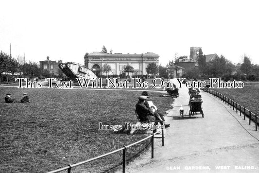 MI 2186 - Dean Gardens & WW1 Tank, West Ealing, Middlesex