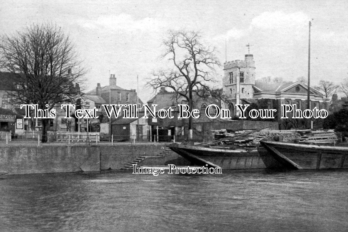 MI 224 - Twickenham Church From Eel Pie Island, London, Middlesex c1919