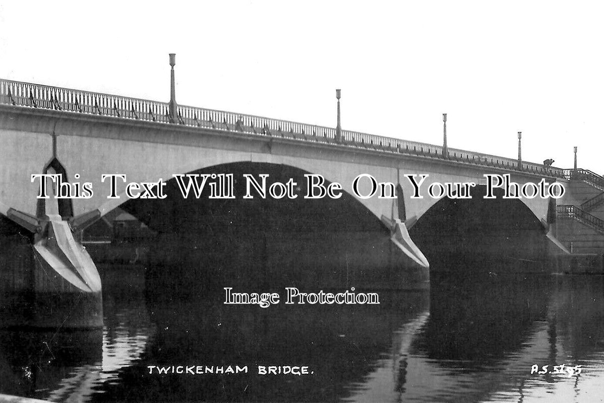 MI 2489 - Twickenham Bridge, Isleworth, Middlesex