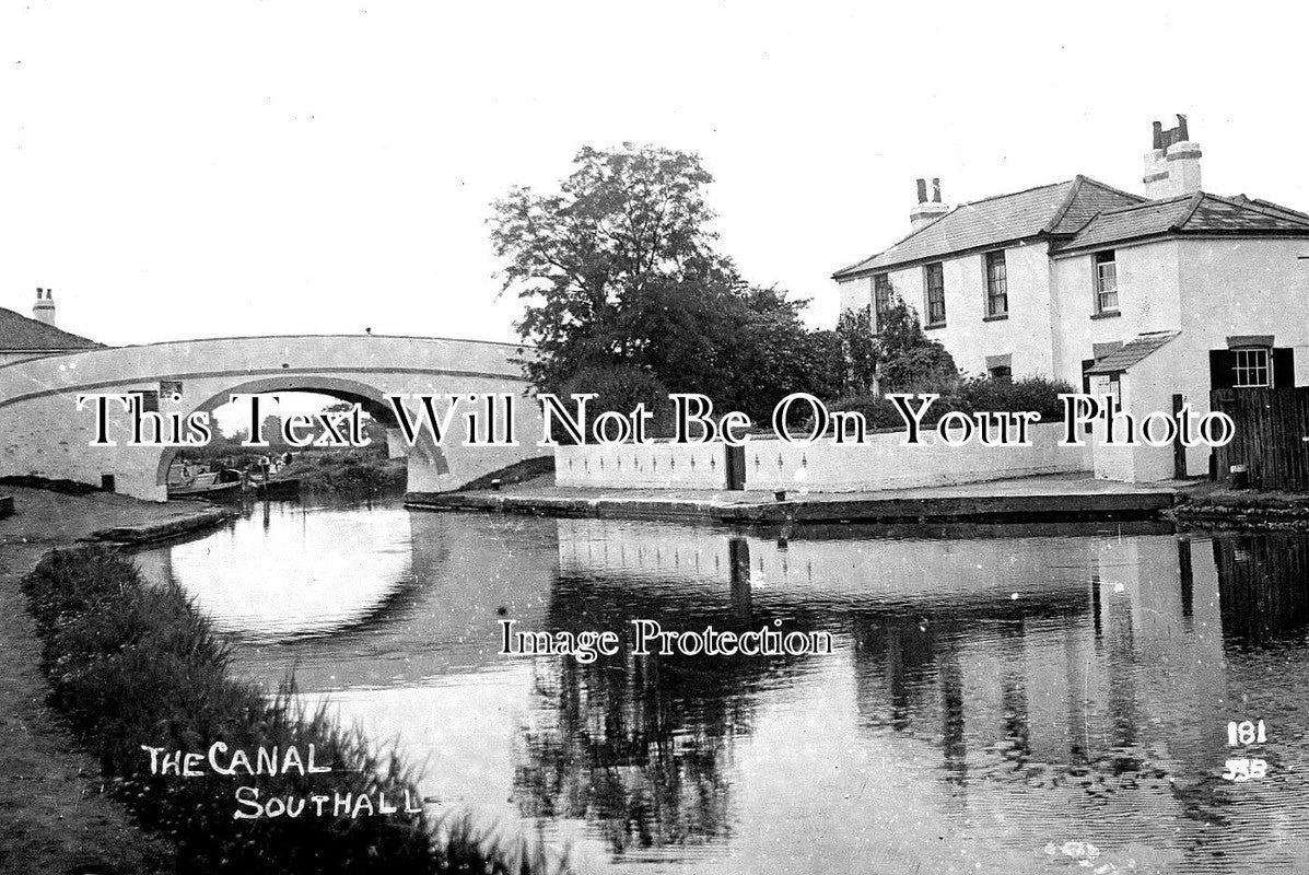 MI 727 - Grand Union Canal, Southall, Middlesex