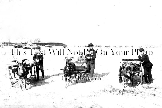 NF 1084 - Goat Carts On Beach, Great Yarmouth, Norfolk