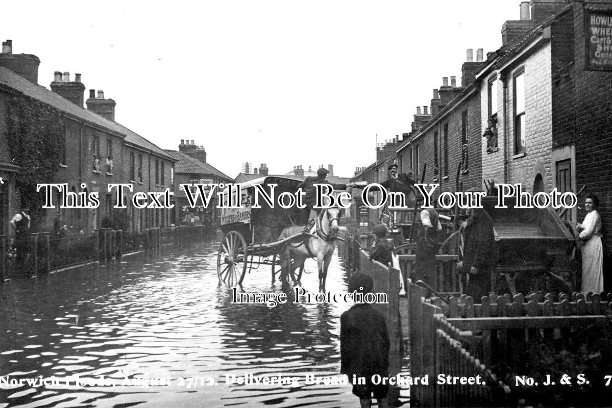 NF 1140 - Orchard Streets, Norwich Floods, Norfolk 1912