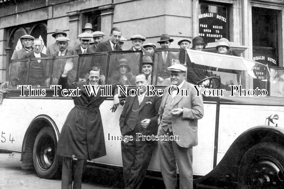 NF 1164 - Charabanc Outside Garibaldi Hotel, Great Yarmouth, Norfolk