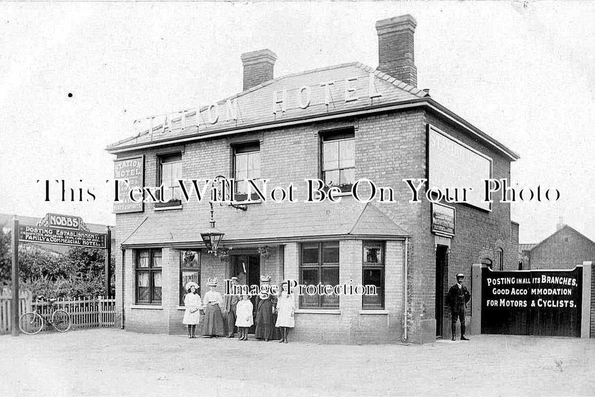 NF 118 - Station Hotel, Attleborough, Norfolk c1906