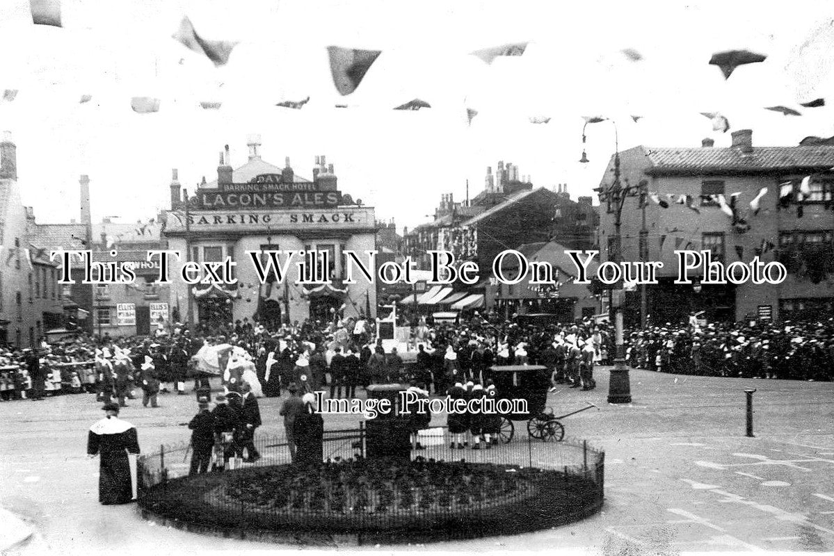 NF 1197 - Barking Smack Hotel Procession, Great Yarmouth, Norfolk