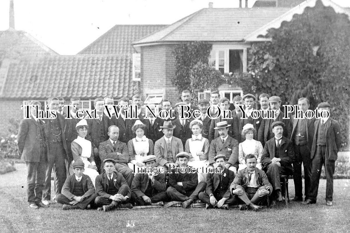 NF 1240 - Hospital School Staff Nurses, Holt, Norfolk c1918