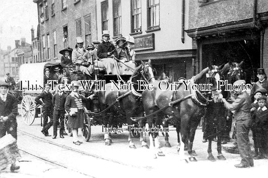 NF 1322 - Norwich Coach Arriving From Cromer, Norfolk