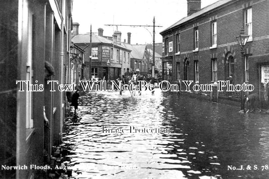 NF 1386 - Barn Road Floods, Norwich, Norfolk 1912