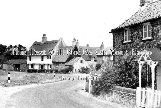 NF 1543 - Bacton, Bromholm, Norfolk