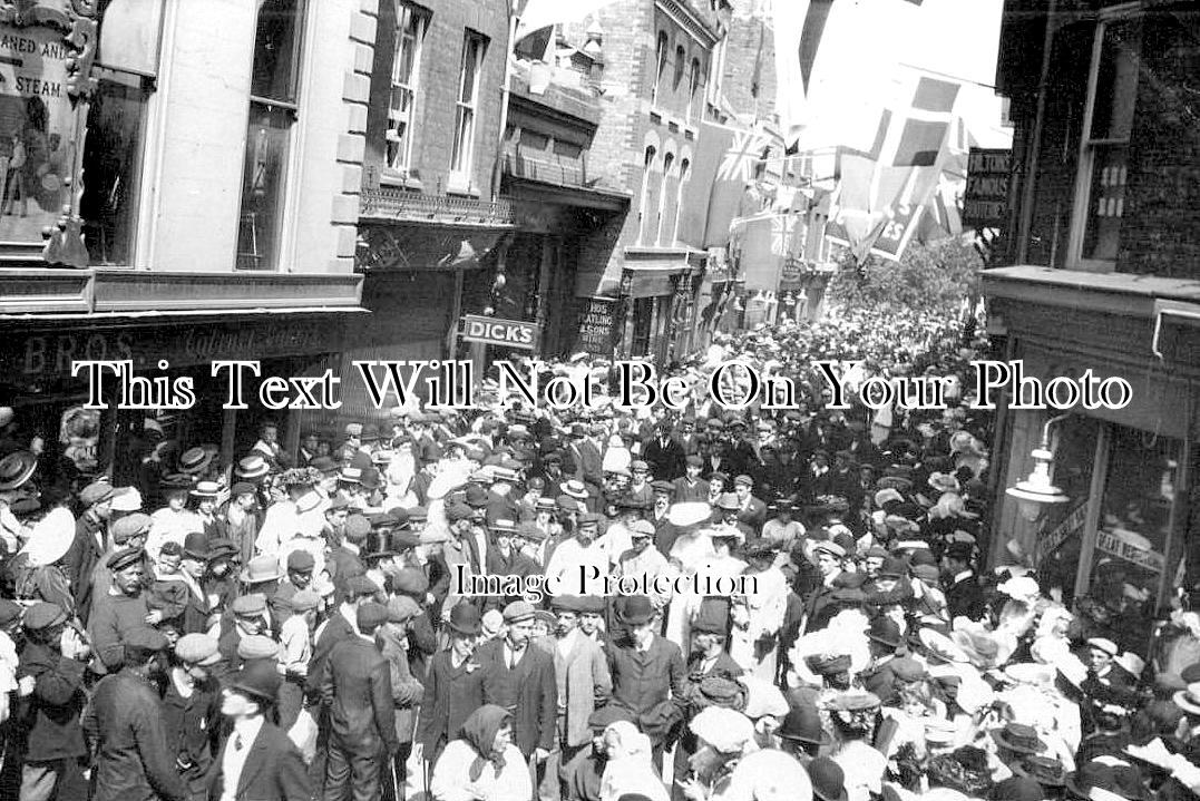 NF 1578 - Kings Lynn Shops & Crowds, Norfolk 1907