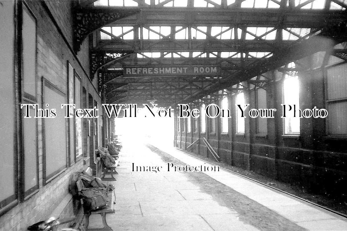 NF 1615 - Cromer Railway Station, Norfolk