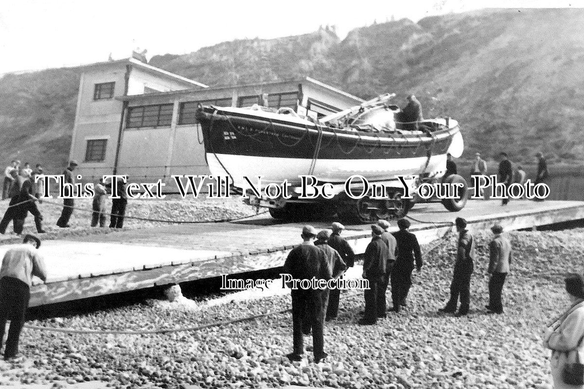 NF 1618 - Launching Of Sheringham Lifeboat 'Foresters Centenary' Norfolk