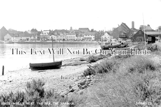 NF 1624 - The Harbour, Wells Next The Sea, Norfolk