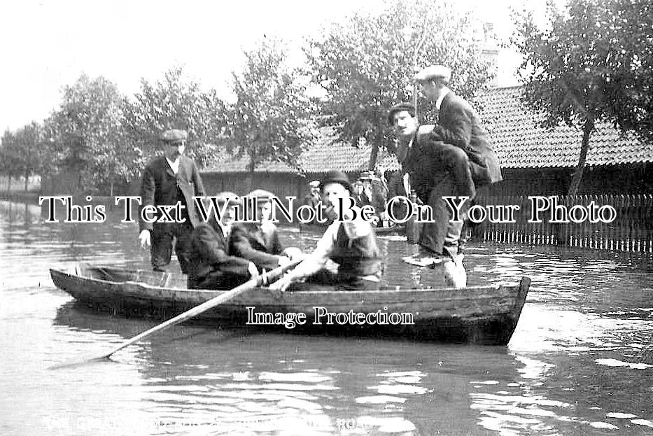 NF 1635 - Norwich Floods, Carrow Road, Norfolk 1912