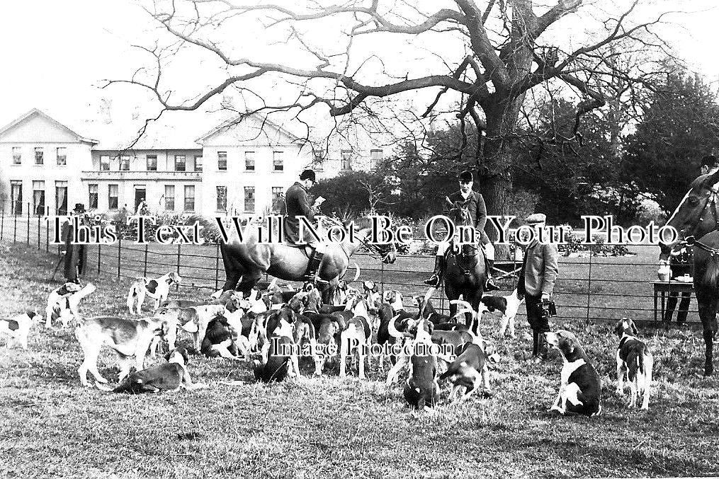 NF 1670 - Keswick Hall Hunt, Norfolk c1920