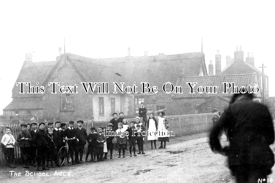 NF 1685 - The School, Acle, Norfolk c1910