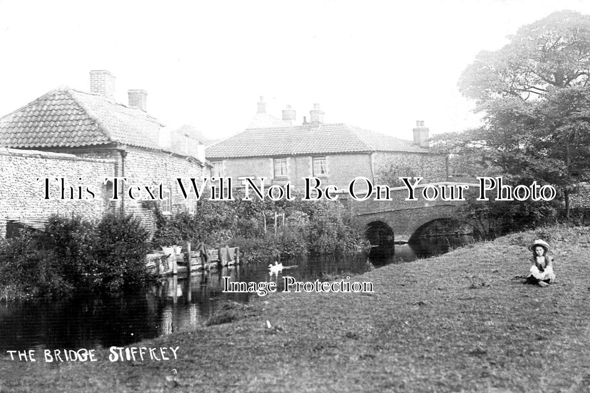 NF 1723 - The Bridge, Stiffkey, Norfolk