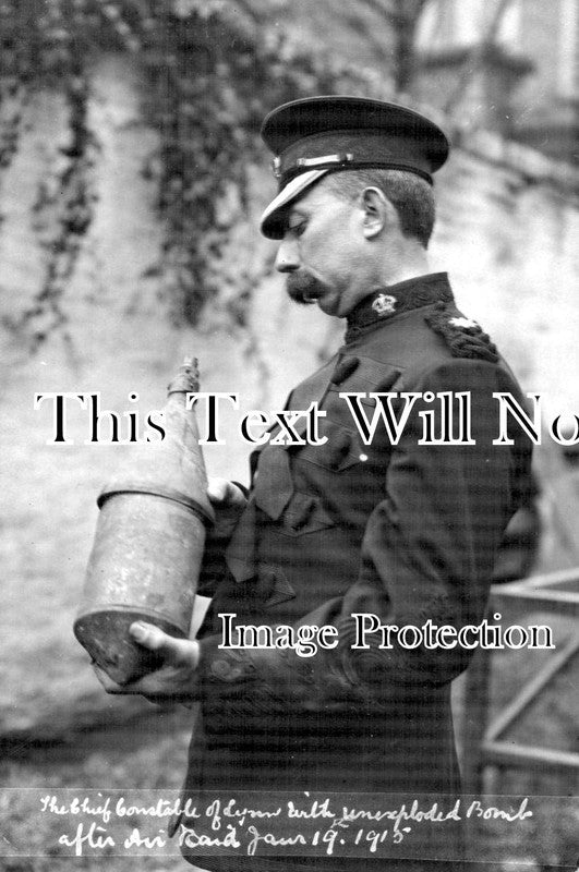 NF 1882 - Kings Lynn Unexploded WW1 Bomb After Zeppelin Raid, Norfolk 1915