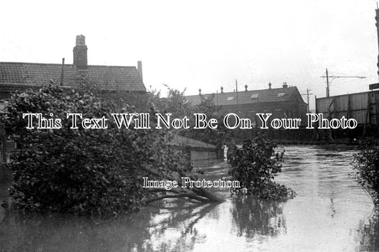 NF 2222 - Norwich Floods Near Railway Station, Norfolk 1912