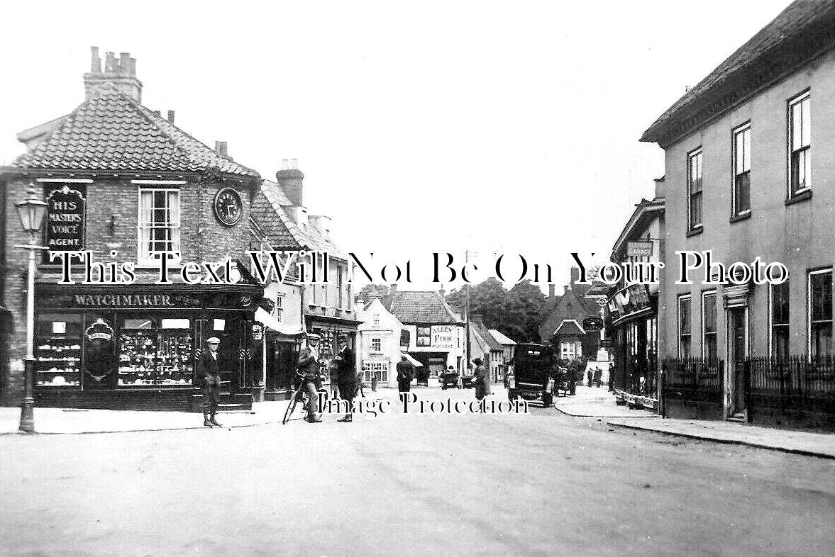 NF 2404 - The Market Place, Holt, Norfolk c1928