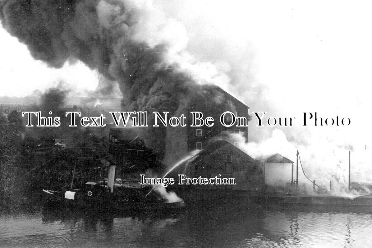 NF 2535 - Warehouse Fire, Gorleston On Sea, Great Yarmouth, Norfolk