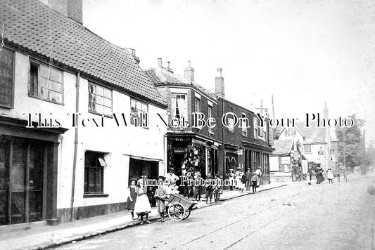 NF 2574 - Royal Oak Pub, St Augustines Street, Norwich, Norfolk c1905