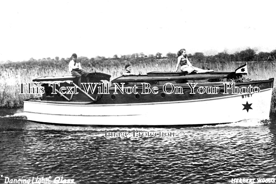 NF 2583 - Dancing Light Class Cruiser, Norfolk Broads, Norfolk