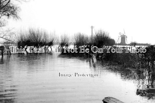 NF 2586 - Martham Flood, Norfolk