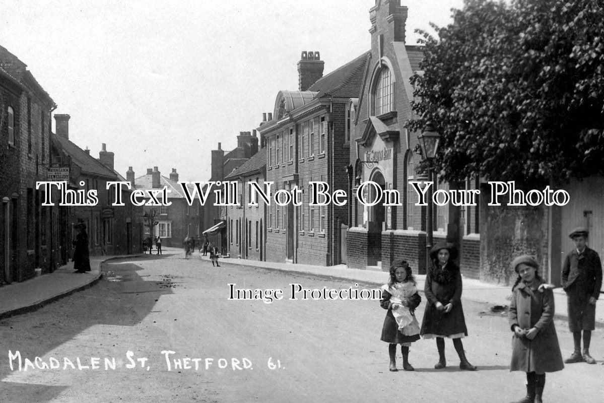 NF 263 - Magdalen Street, Thetford, Norfolk c1918
