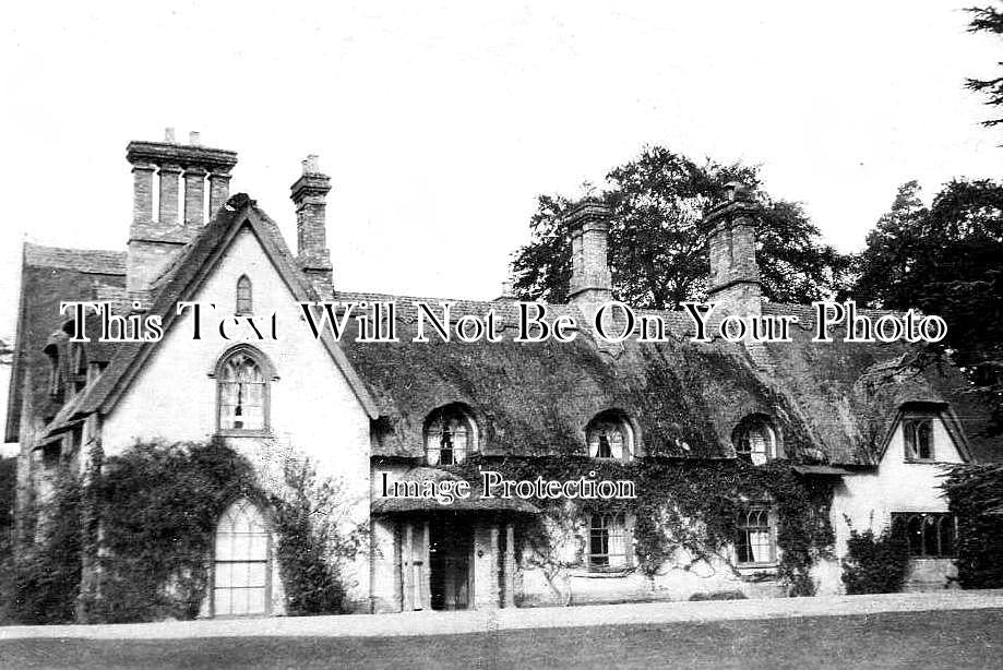 NF 2673 - Bergh Apton House, Norfolk