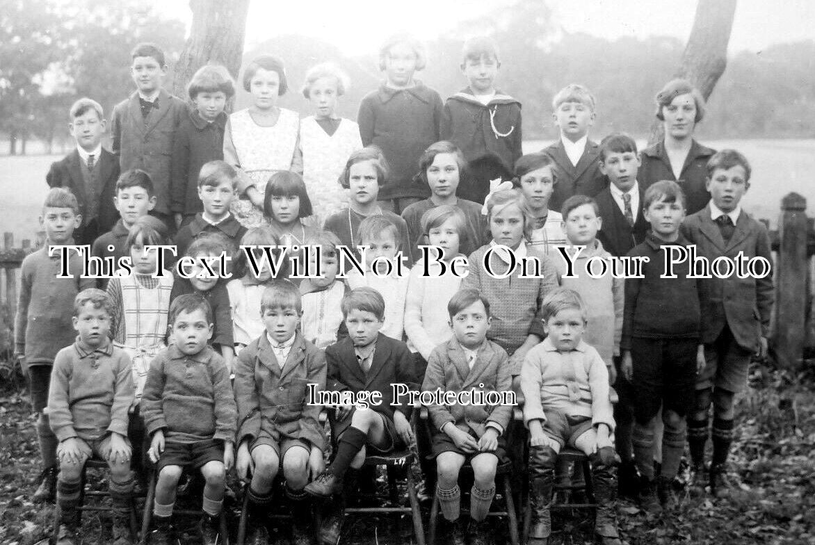 NF 2845 - Riddlesworth School Group, Norfolk c1928