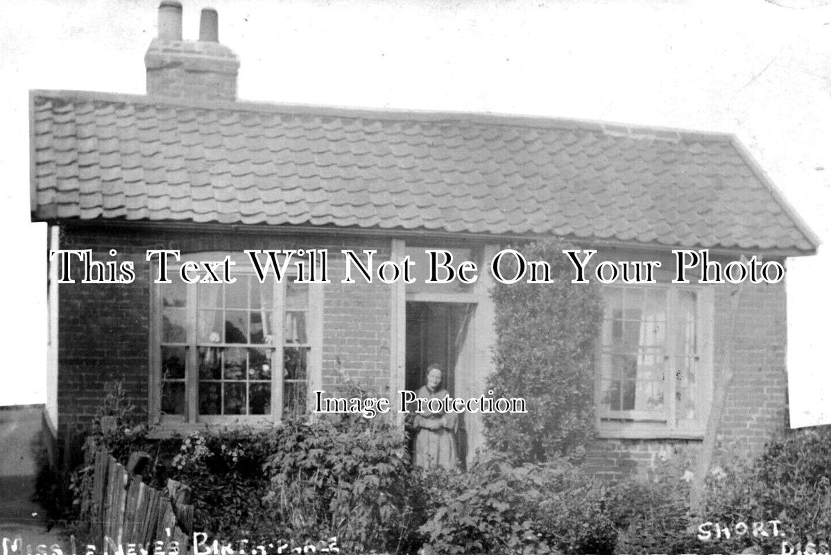 NF 2858 - Miss Le Neves Birthplace, Diss, Norfolk