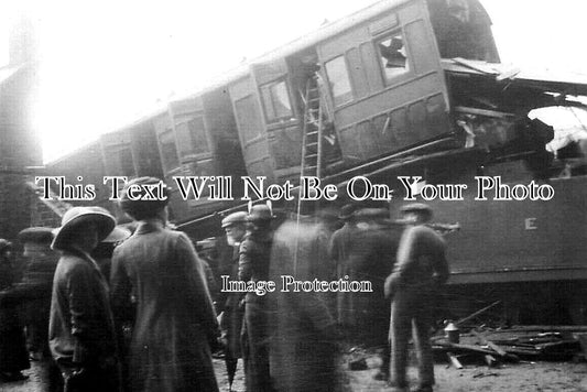 NF 2919 - Hunstanton Railway Train Accident, Norfolk c1912