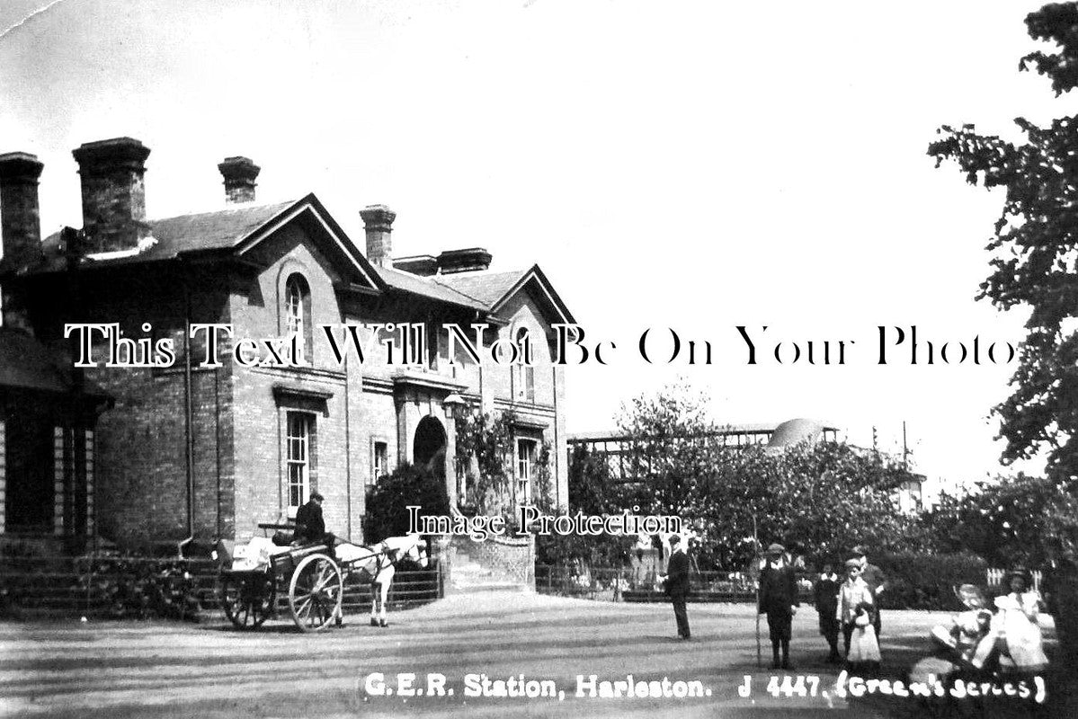 NF 2968 - Harleston Railway Station, Norfolk c1925