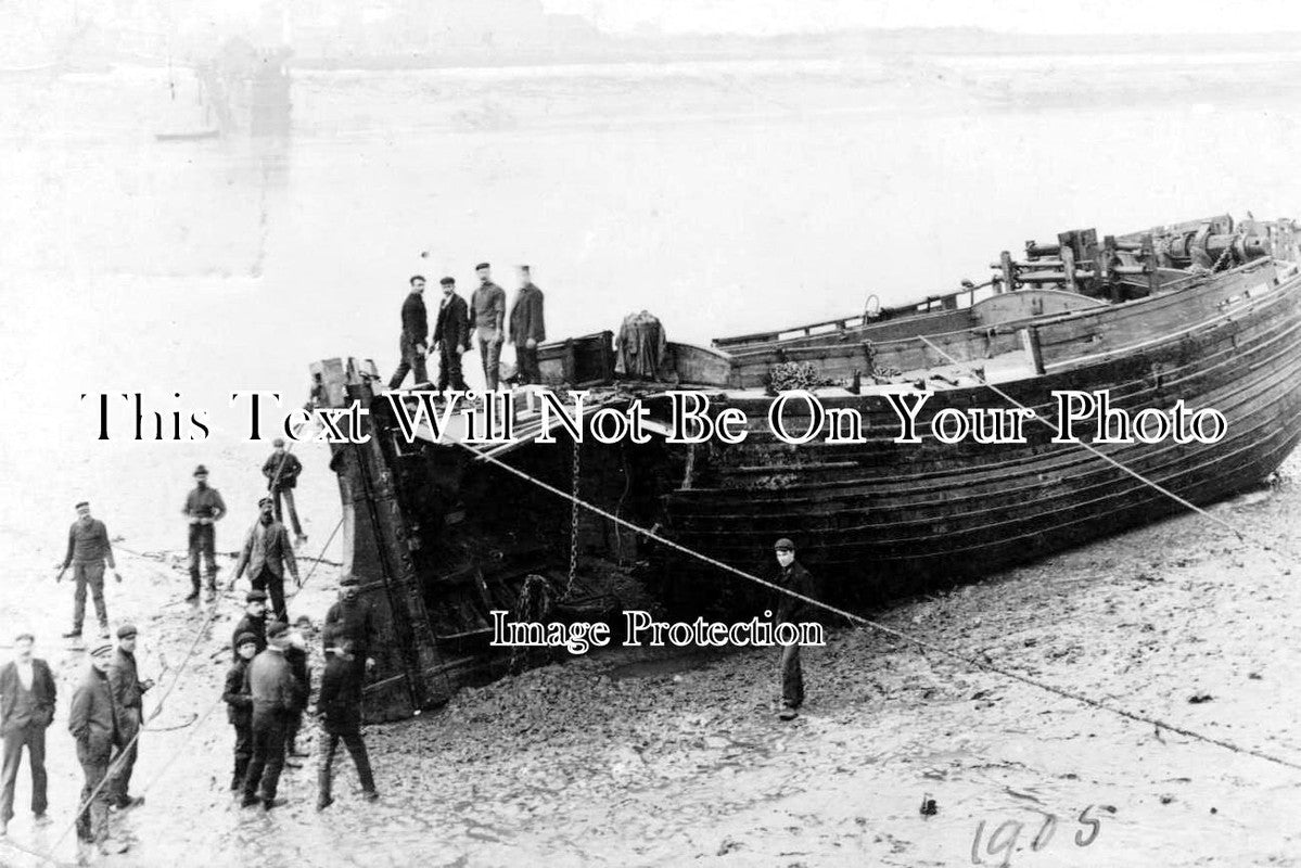 NF 3006 - Morning Star Shipwreck, Kings Lynn, Norfolk c1905